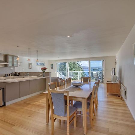 Quarterdeck Apartment Binalong Bay Eksteriør billede